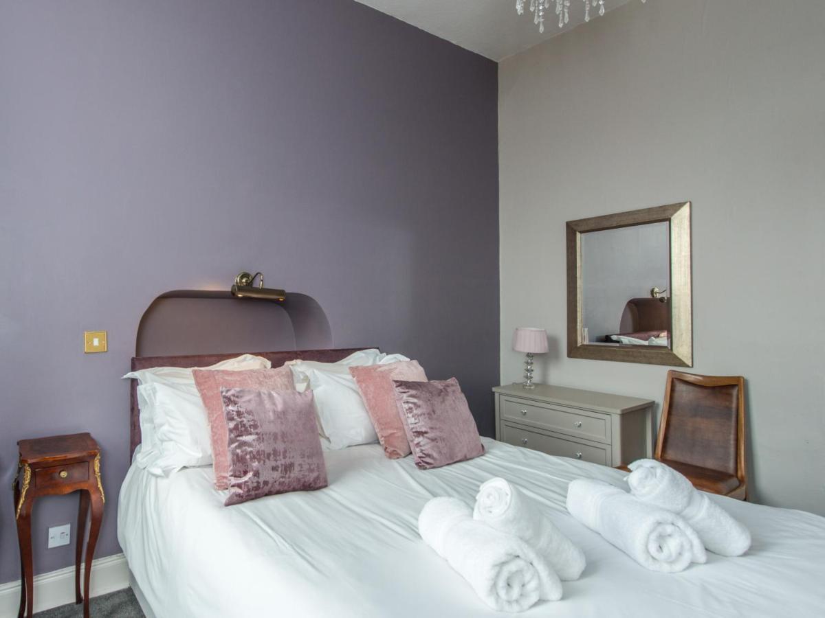 St Giles Royal Mile Apartment เอดินบะระ ภายนอก รูปภาพ